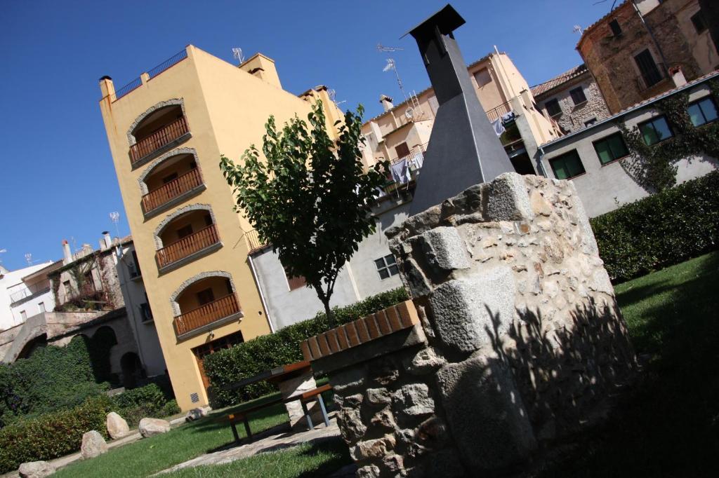 Apartamentos Cal Ratero Macanet De Cabrenys Exterior photo
