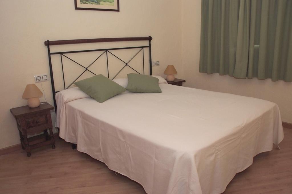 Apartamentos Cal Ratero Macanet De Cabrenys Room photo